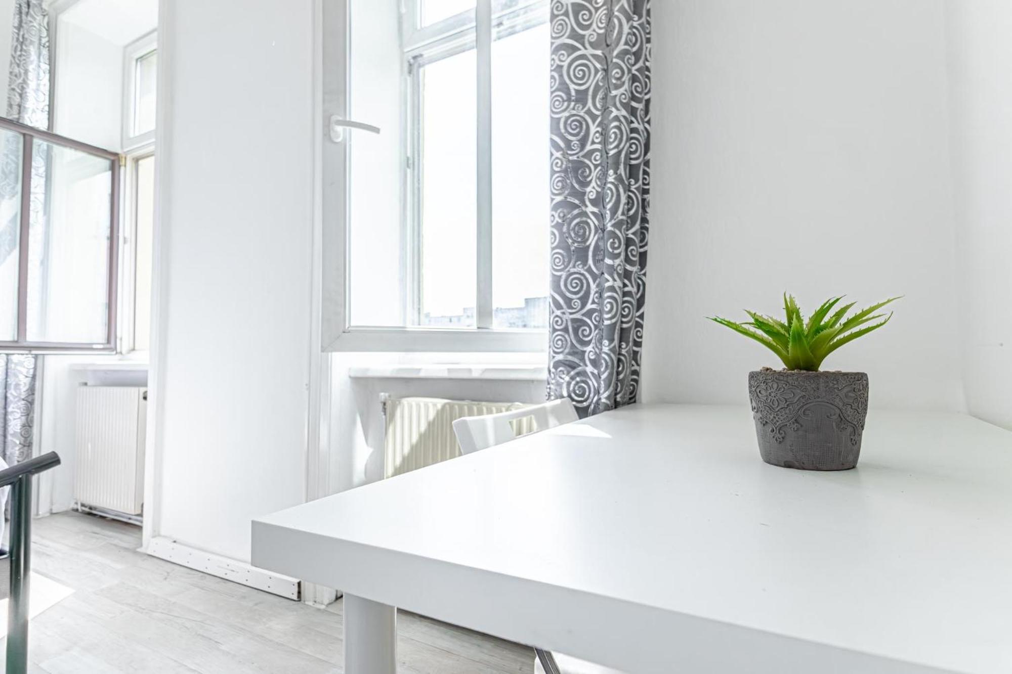 Comfy 3Br Shared Apartment - U6 Subway, Danube & Millenium City Vienna Exterior photo